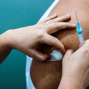 Vacinação contra a gripe exclusiva para grupo prioritário termina nesta sexta
