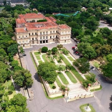 MEC libera 1ª parcela para restaurar fachada do Museu Nacional