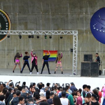 Parque Madureira junta milhares em Pré-Parada LGBT