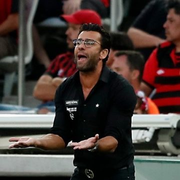 Números negativos de Valentim e do returno preocupam o Botafogo na reta final do Brasileirão