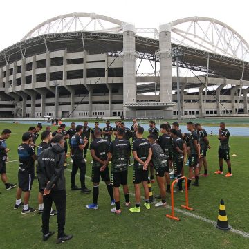 Botafogo mantém otimismo e dá respaldo a Valentim na reta final do Brasileirão