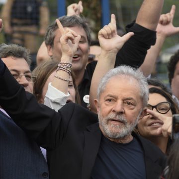 Defesa de Lula pede ao STF que anule condenação no caso do sítio em Atibaia