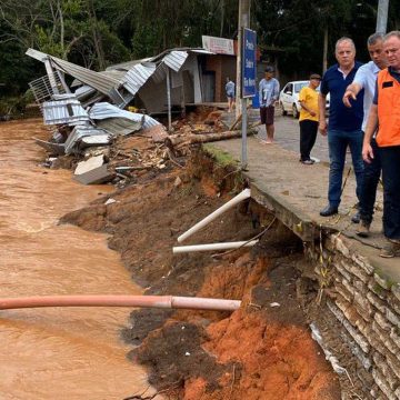 Comércio presta ajuda às vítimas das enchentes no Sudeste