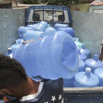 Distribuidora na Zona Norte aumenta em cinco vezes a venda de galão de água