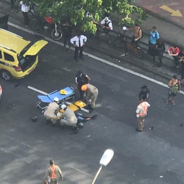 Motociclista morre em acidente com táxi próximo ao shopping Rio Sul, em Botafogo