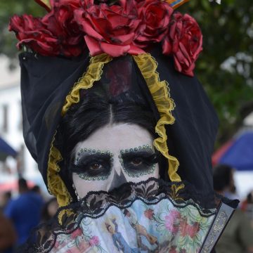Blocos abrem carnaval não oficial no Rio de Janeiro
