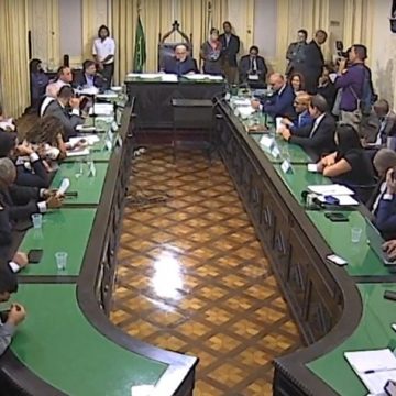 Deputados do RJ pedem investigação ao MP sobre suspeita de espionagem e dossiê contra deputados