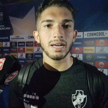 Em nova função, Andrey ressurge no Vasco e vira titular no time de Abel Braga: "Sempre preparado"