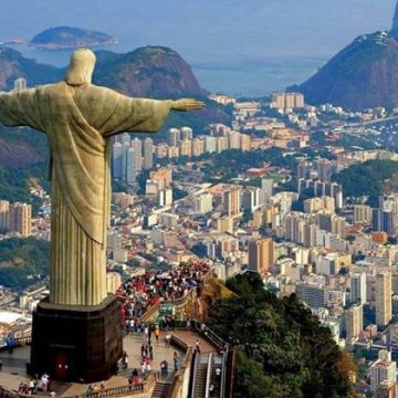 Embratur compartilha post de turista que diz não recomendar o Rio como destino