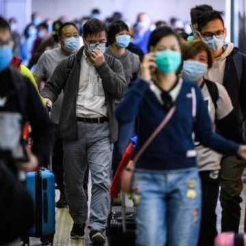 Piada sobre coronavírus obriga avião voltar para o Canadá