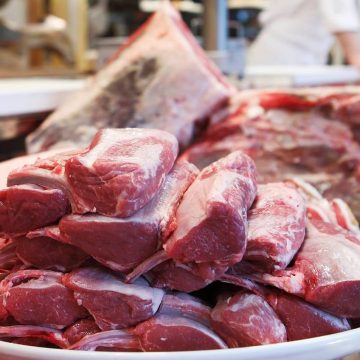 Preço da carne cai em janeiro com tradicional queda no consumo, mas ainda está alto