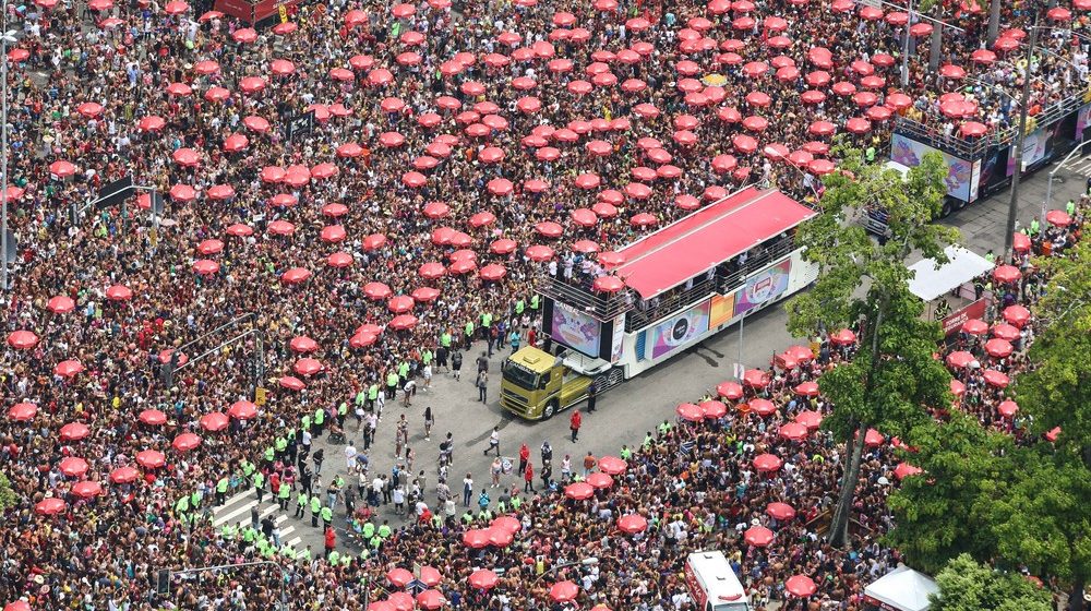 Blocos do Rio levam quase um milhão de foliões às ruas no último fim de semana do pré-carnaval
