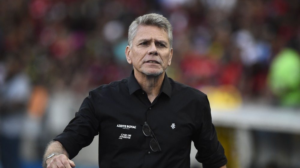 Autuori destaca 1º tempo do Botafogo, mas alerta: “Fazer um tempo bom e outro ruim não dá”