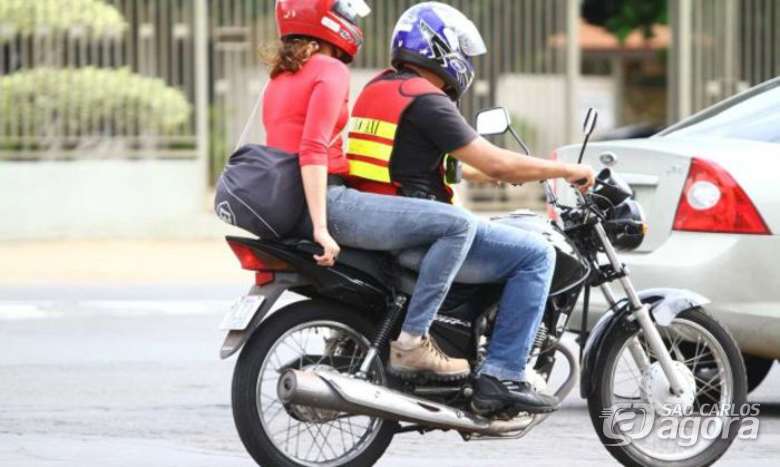 Prefeitura do Rio muda decreto e mototáxis passarão a atender corridas com ‘mototaxímetro’