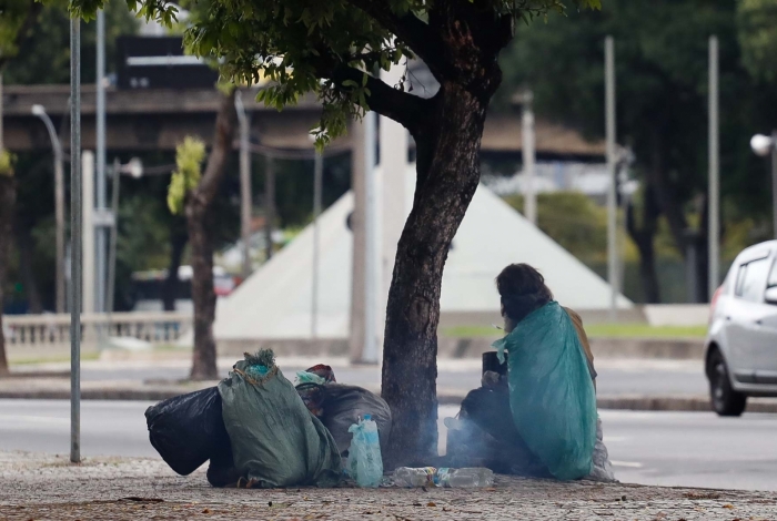 Rio terá de pagar multa se negar vaga em abrigo para idosos em situação de rua