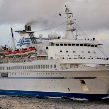 Embratur diz que cruzeiros vão voltar a Noronha, e governo de PE alerta para impactos na infraestrutura das ilhas