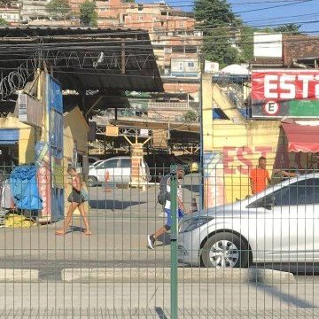 Tráfico imita milícia e passa a cobrar taxas de até R$ 4 mil de comerciantes em Madureira