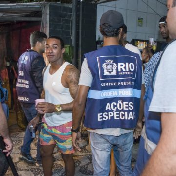 Contra o coronavírus, Prefeitura do Rio passa a usar sinais de celulares para combater aglomerações