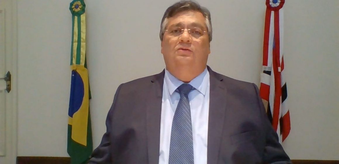 ‘Se não concorda com medidas preventivas, não atrapalhe’, diz Dino a Bolsonaro