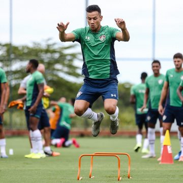 Fluminense inicia semana com volta de quarteto emprestado e define situação de cada um