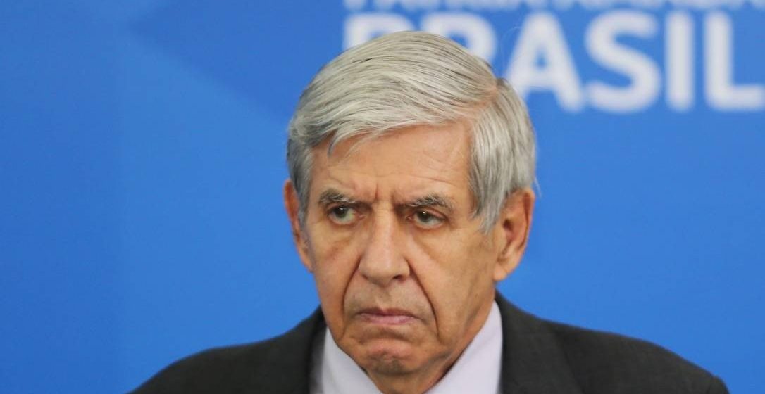 Augusto Heleno diz que pedir divulgação da íntegra de reunião ministerial é ‘ato impatriótico’
