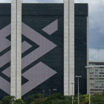 TCU suspende propaganda do Banco do Brasil em sites acusados de fake news