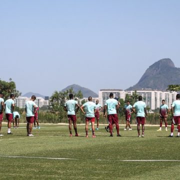 Fluminense quita 50% dos salários dos jogadores referentes a julho