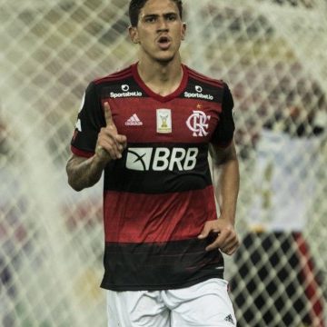 Flamengo supera ausência de convocados e vence Sport liderado pelo brilho de Pedro