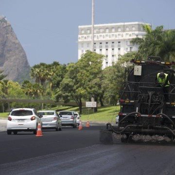 TCM: obra de recapeamento do Aterro do Flamengo aumentou número de acidentes por má qualidade do asfalto