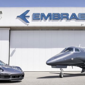 Embraer e Porsche fazem parceria para lançar 'combo' de jatinho e carro de luxo