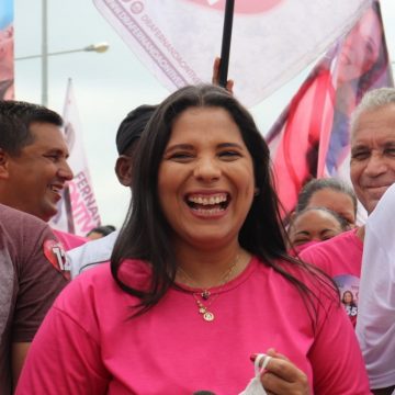 Fernanda Ontiveros a primeira mulher prefeita de Japeri  toma posse amanha prometendo secretariado técnico e defendendo harmonia com independência  entre os poderes