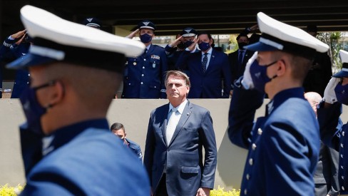Bolsonaro diz que Forças Armadas são a ‘grande base’ para governo cumprir sua missão
