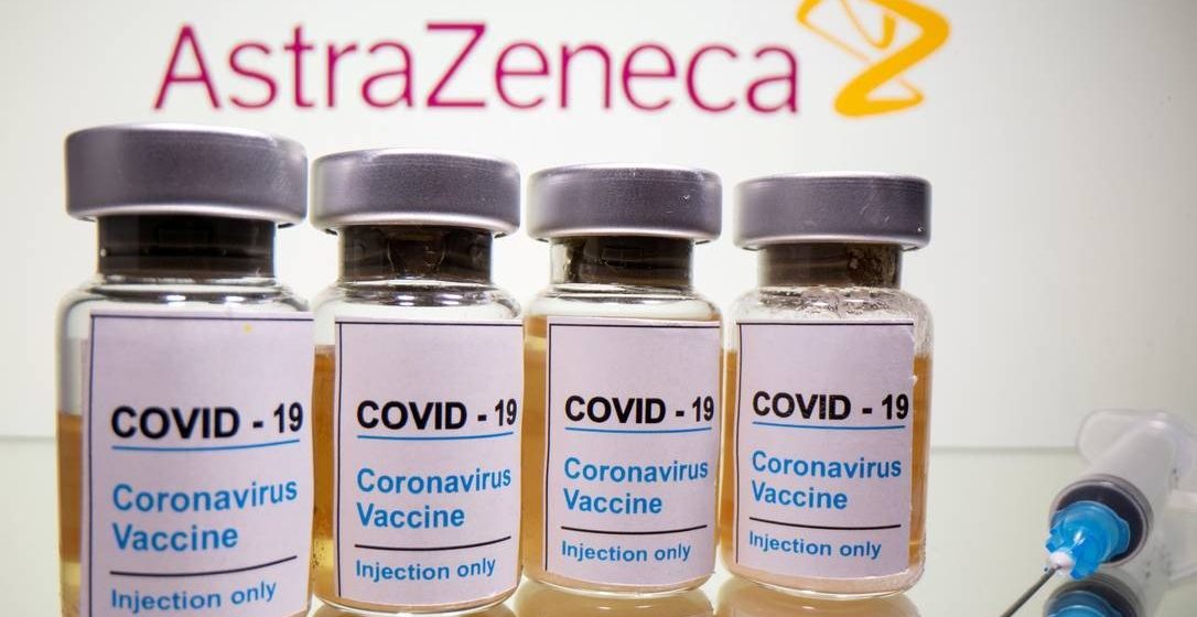 Vacinas de Oxford devem chegar ao Brasil ainda este mês, mas seu uso ainda não foi autorizado pela Anvisa