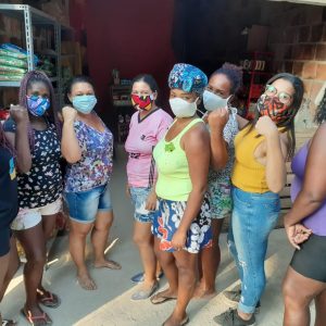 Lojinha Solidária da esperança a famílias atendidas por ong Mulheres da parada