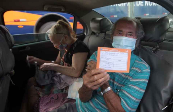 Nova Iguaçu imuniza idosos de 71 e 70 anos e profissionais de saúde acima de 35 na próxima semana
