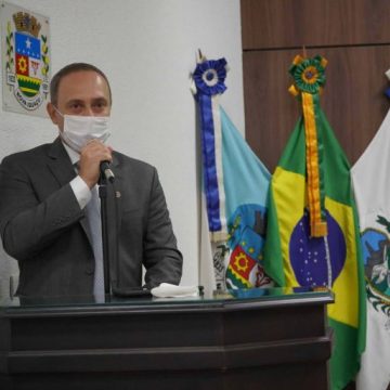 Câmara de Nova Iguaçu aprova o 'castramóvel’;um serviço para prevenção de zoonoses e controle reprodutivo de cães e gatos.