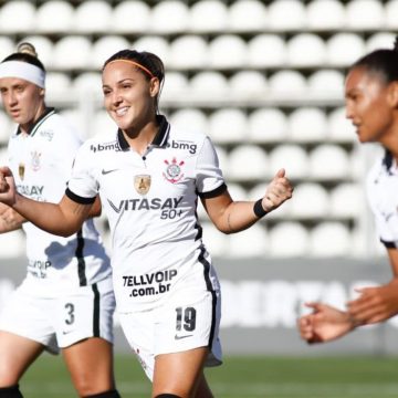 Corinthians aplica maior goleada da história da Libertadores Feminina