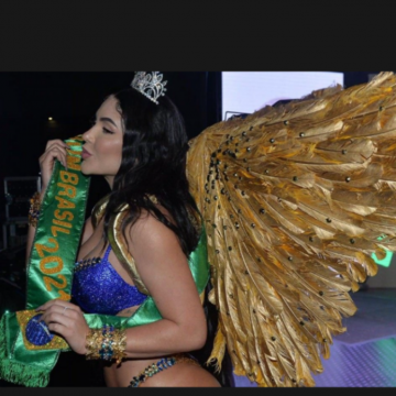 Mineira Lunna LeBlanc, a Miss Bumbum Brasil 2021