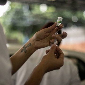 Rio terá repescagem da vacinação contra a Covid-19 para todos os cariocas com 40 anos ou mais até sábado