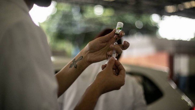 Rio terá repescagem da vacinação contra a Covid-19 para todos os cariocas com 40 anos ou mais até sábado