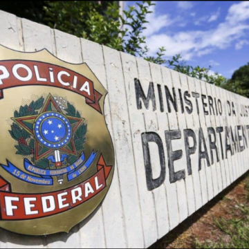 PF faz operação para combater fraudes em contratos na Docas do Rio