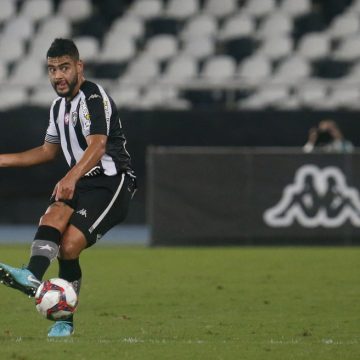 Barreto lamenta ausência de Chay, mas vê Botafogo próximo do acesso: “Expectativa rodada a rodada”