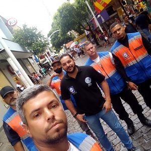 Ordem Urbana de Nova Iguaçu 20 BPM Segurança Presente e Proeis"; tudo sob controle