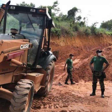 EM AÇÃO:"Guarda Ambiental interrompe extração mineral irregular em Nova Iguaçu"