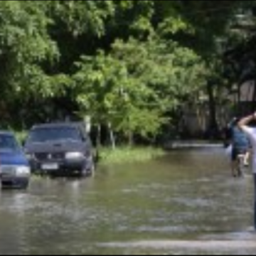 Porquê?:"Prefeitura do rio só gastou 34% do orçamento na prevenção aos estragos de enchentes"