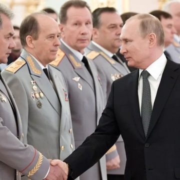 Sergei Shoigu é visto como provável sucessor do presidente Putin, mas a demora em obter um desfecho favorável à Rússia faz balançar a sua esfera de influência no Kremlin