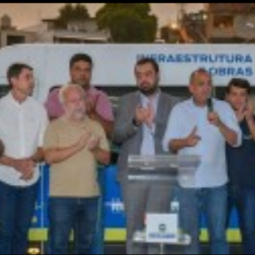 Pajelança:"Anúncio de obras em Nova Iguaçu reúne sete pré-candidatos ao lado de Castro"